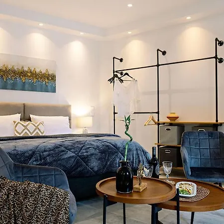 Icarus & Hermes Luxury Apartment Kontokali