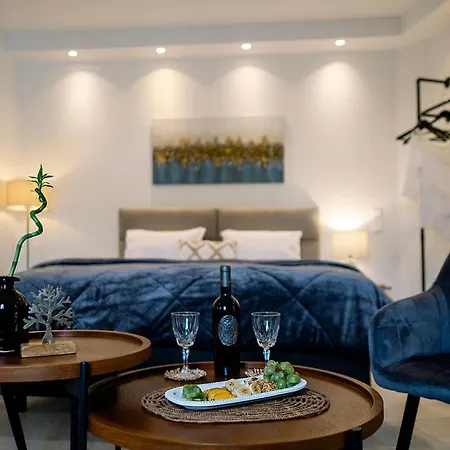 Icarus & Hermes Luxury Apartment