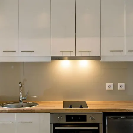 Icarus & Hermes Luxury *