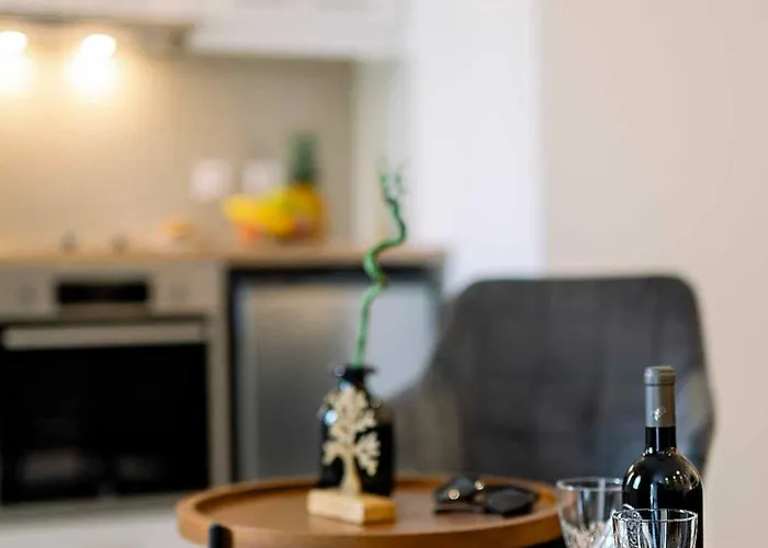 Icarus & Hermes Luxury